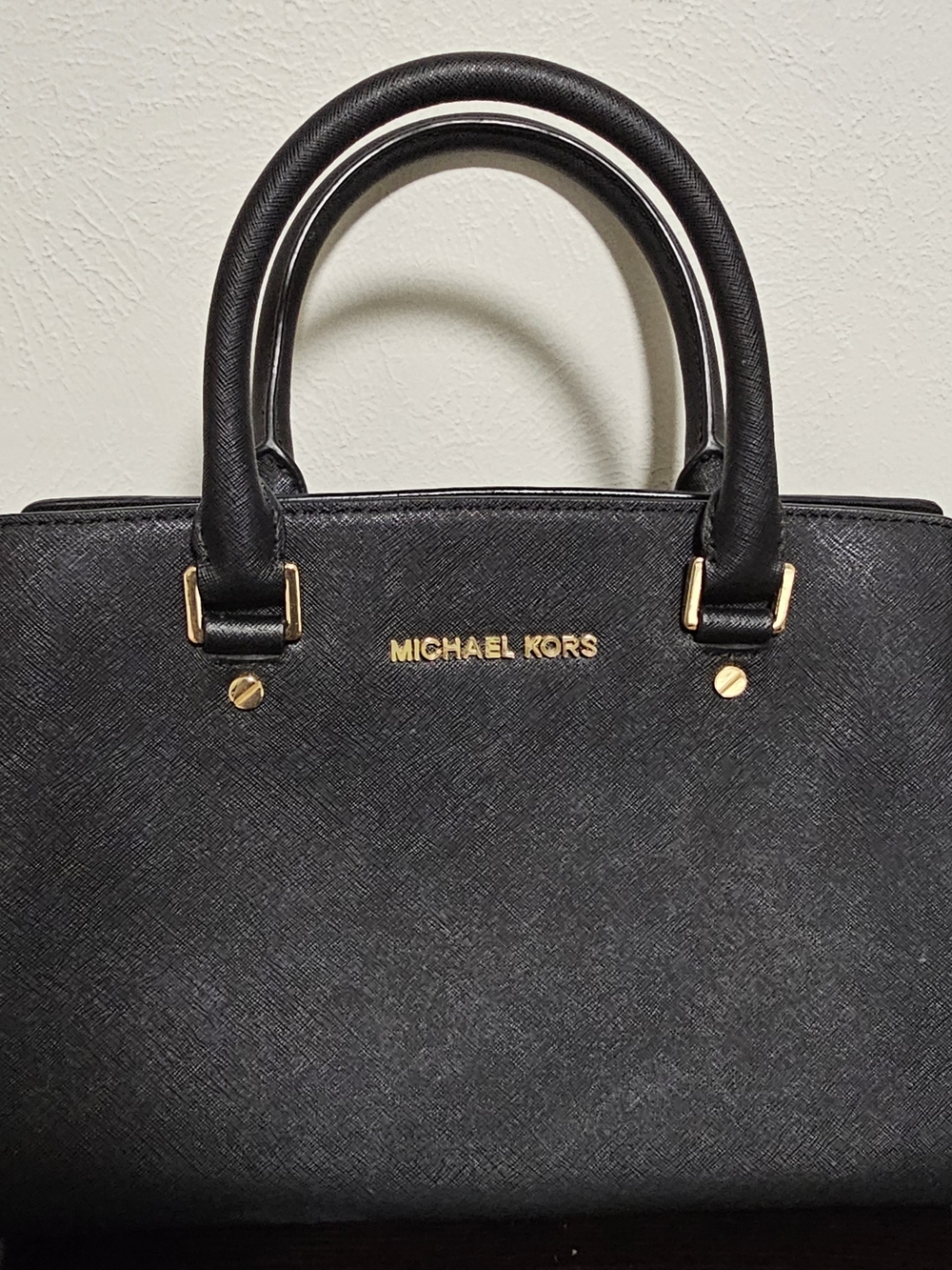 Michael Kors Selma Medium Saffiano Leather Satchel - Black (with Strap)